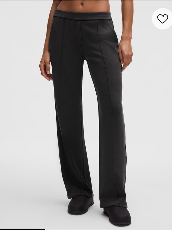 lululemon athletica Pants - ⭐️Sale 4/$40 Lululemon Mid rise pin-tuck pant, XS